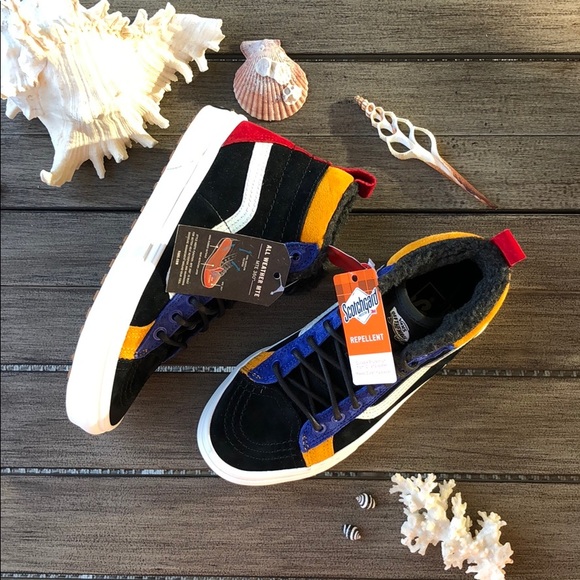 Vans Shoes - 🌴🌼VANS- MOUNTAIN ALL WEATHER PROOF HIGH TOPS🌼🌴
